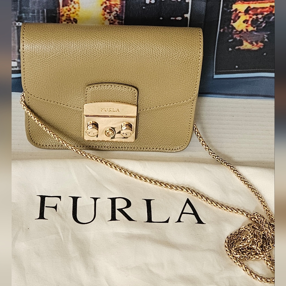 Furla Olive Green Metropolis Crossbody Bag Includes Dust Bag EUC - Picture 5 of 9